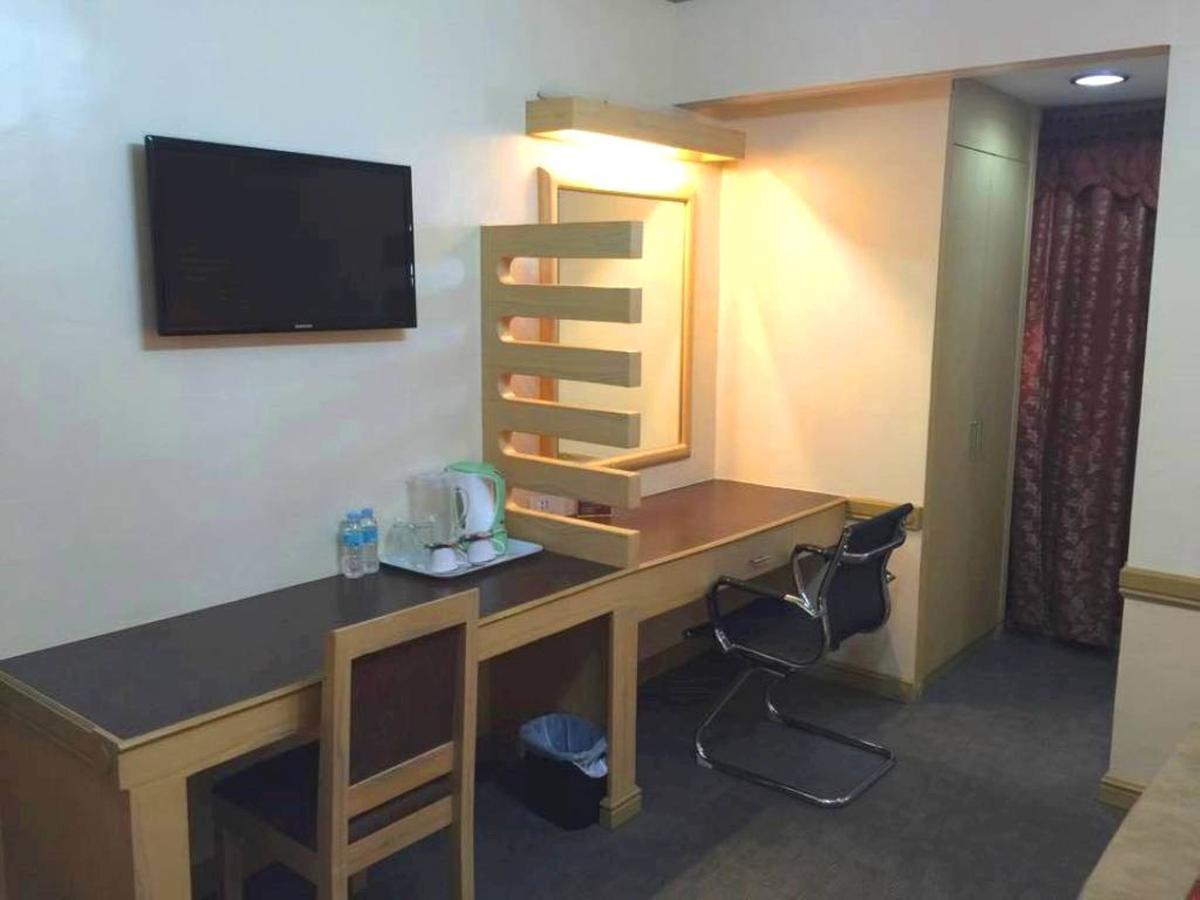 Phela Grande Hotel General Santos City Exteriör bild