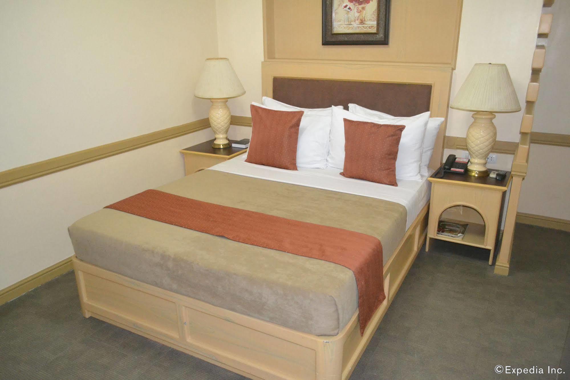 Phela Grande Hotel General Santos City Exteriör bild