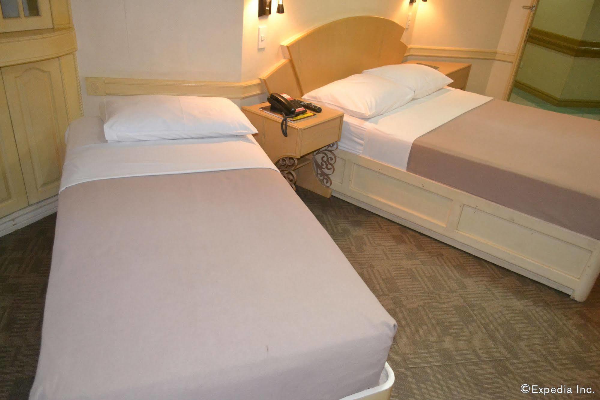 Phela Grande Hotel General Santos City Exteriör bild